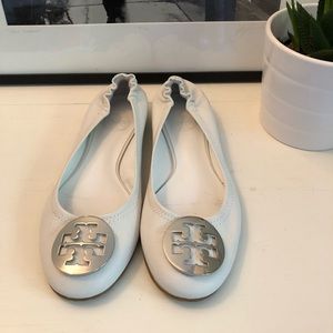 Like New! Tory Burch Reva white, 8